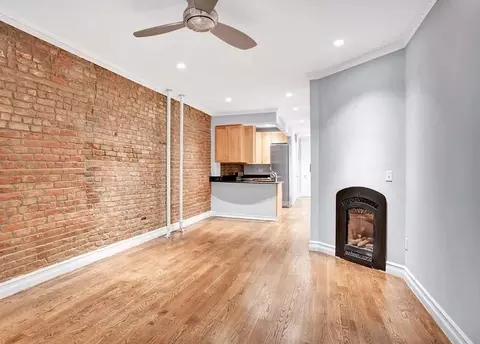 277 E 10th St #7, New York, NY 10009