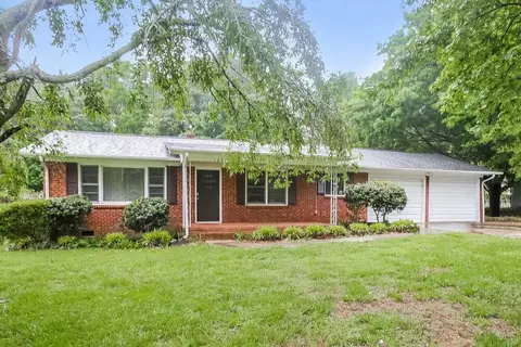 125 Pinevale Dr, Salisbury, NC 28144