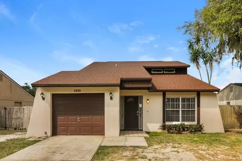 2825 Cedaridge Dr, Lake Magdalene, FL 33618