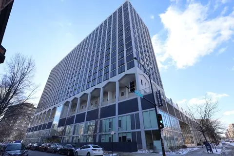 4334 N Hazel St #503, Chicago, IL 60613