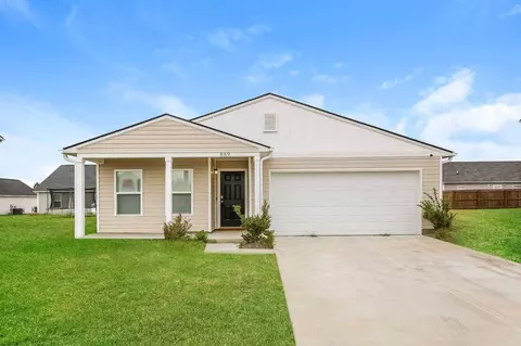 869 Nursery Rdg Dr, Florence, SC 29506