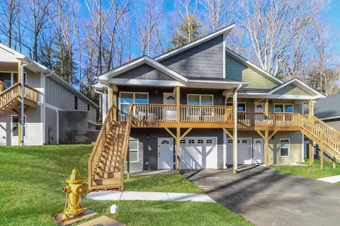444 Little Sycamore Ln, Asheville, NC 28803