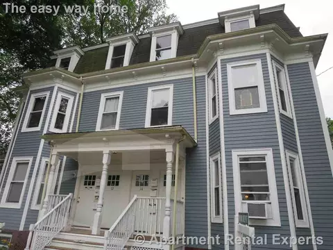 14 Tufts St #2, Cambridge, MA 02139