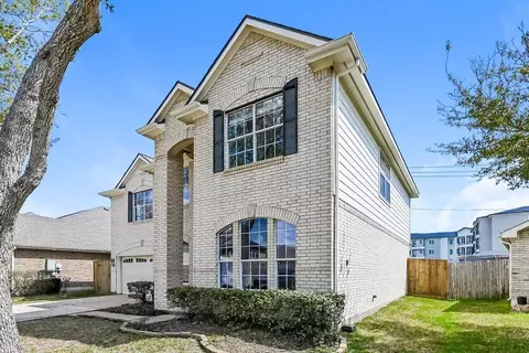 16931 Canyon Springs Ln, Friendswood, TX 77546