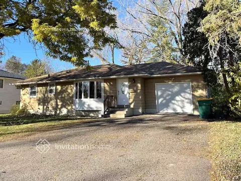 5112 70th Ave N, Minneapolis, MN 55429