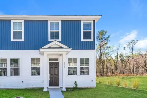 151 Morning Line Dr, Moncks Corner, SC 29461