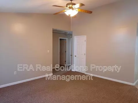 1050 N West St, Hillsboro, OH 45133