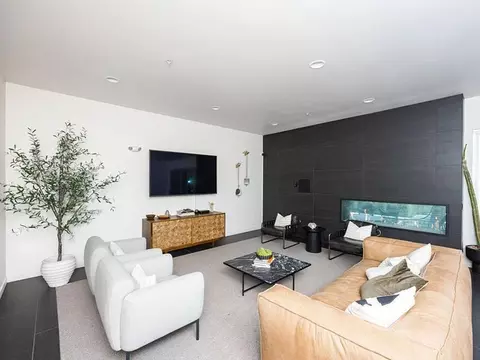 310 SE 12th Ave, Portland, OR 97214