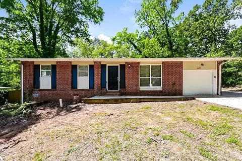 6637 Imperial Dr, Morrow, GA 30260