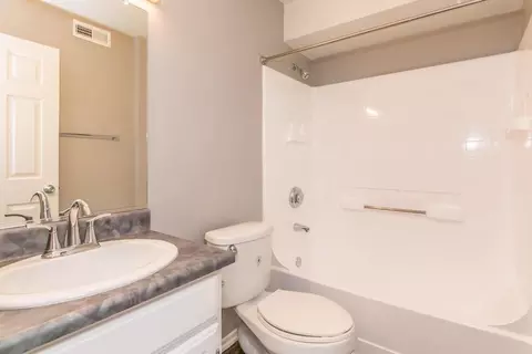 3800 W Devonshire Ave, Hemet, CA 92545