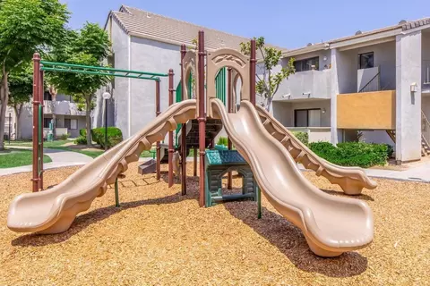 3800 W Devonshire Ave, Hemet, CA 92545