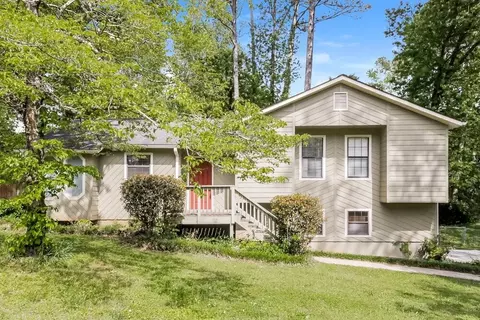 3240 Beaver Dr, Douglasville, GA 30135
