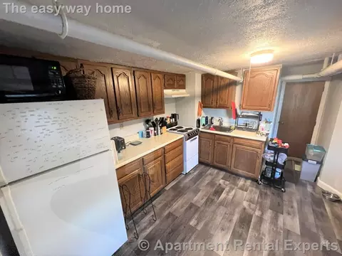 29 Cameron Ave #B, Somerville, MA 02144