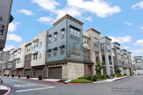 1752 Hazelnut Ln, Milpitas, CA 95035