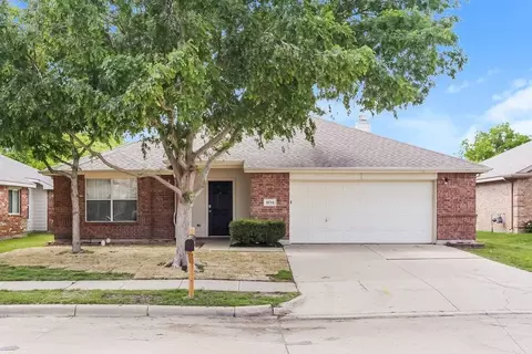 5741 Lionfish Way, Fort Worth, TX 76131