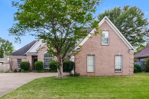 6741 Crystal Dr, Olive Branch, MS 38654