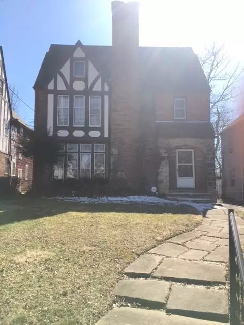 18320 Newell Rd #1, Shaker Heights, OH 44122