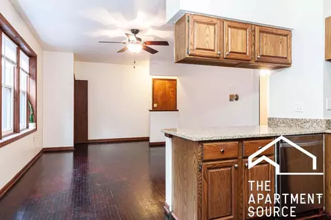 3708 N Sheffield Ave #307, Chicago, IL 60613