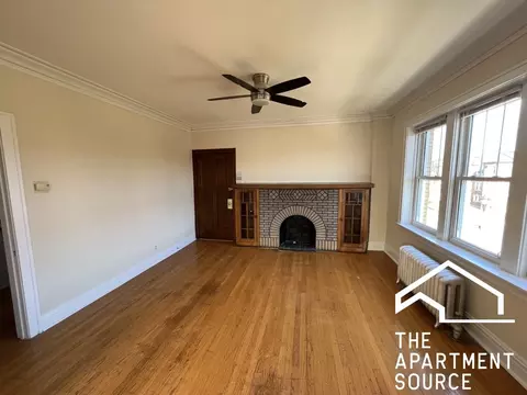 2100 Kenilworth Ave #102, Berwyn, IL 60402