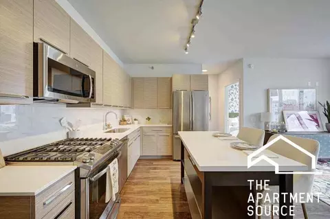 727 W Madison St #1BR1BA, Chicago, IL 60661