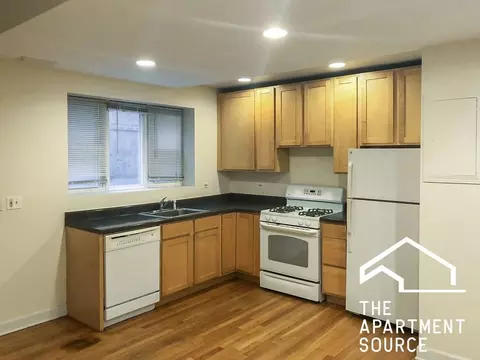 3926 N Pine Grove Ave #G, Chicago, IL 60613
