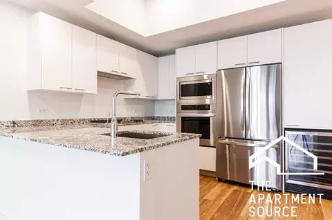 3478 N Broadway St, Chicago, IL 60657