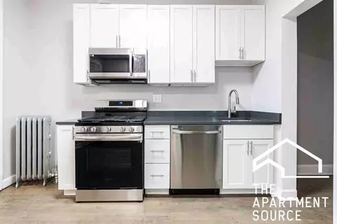 1454 W Winnemac Ave #1W, Chicago, IL 60640
