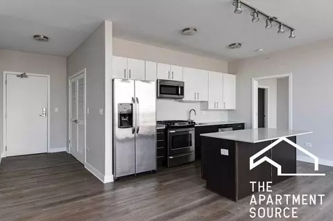 765 W Adams St #2BR2BA, Chicago, IL 60661