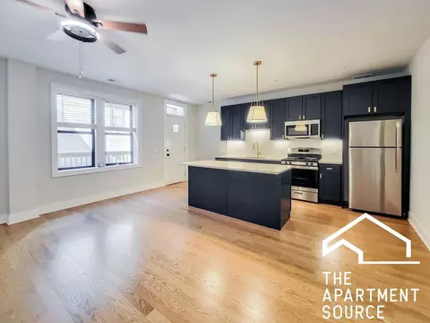 2032 W Montrose Ave #2B, Chicago, IL 60618