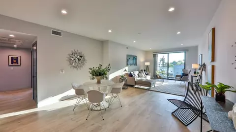 900 Wilcox Ave #105, Los Angeles, CA 90038