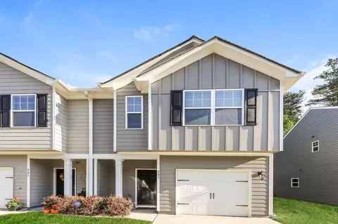201 Highwood Ln, East Point, GA 30344