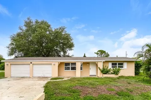 11 Kentucky Rd, Lehigh Acres, FL 33936