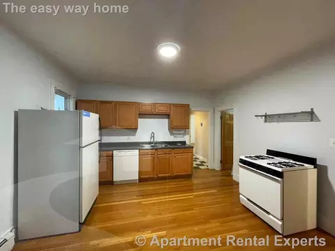578 Main St #1, Medford, MA 02155