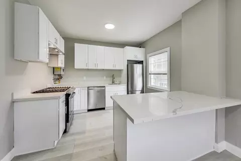 1824 Linden St #08, Oakland, CA 94607