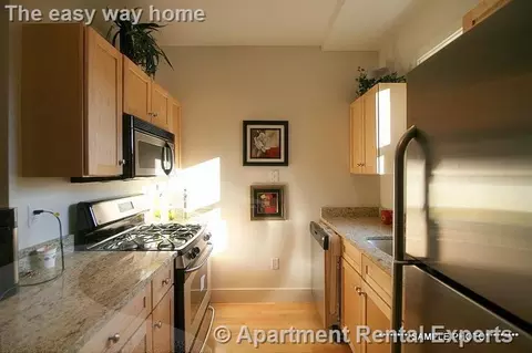 110 2nd St #PH10, Cambridge, MA 02142