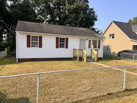 2706 Jackson St, Hopewell, VA 23860