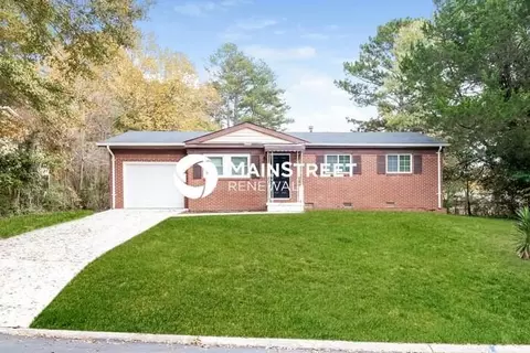 5922 Heatherwood Ln, Riverdale, GA 30296