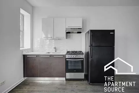 5054 N Winthrop Ave #401, Chicago, IL 60640