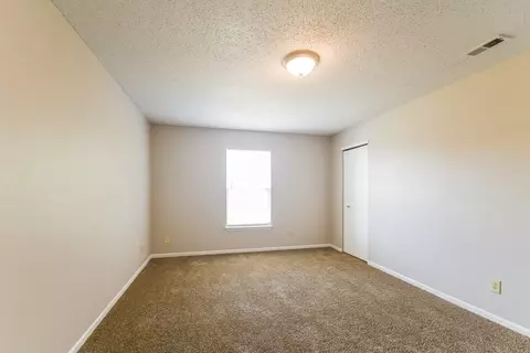 9322 W Dockside Cir, Pendleton, IN 46064 photo 17