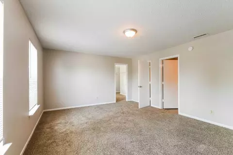 9322 W Dockside Cir, Pendleton, IN 46064 photo 11