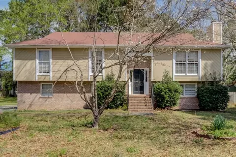 1233 Willow Creek Pl, Alabaster, AL 35007