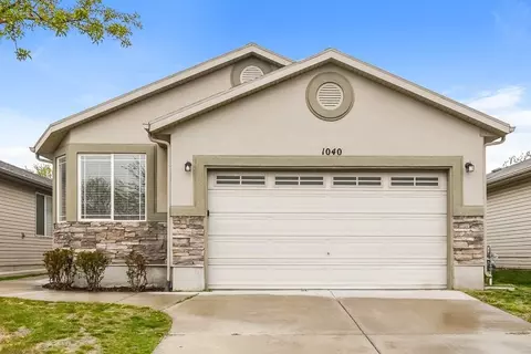 1040 York Dr, North Salt Lake, UT 84054