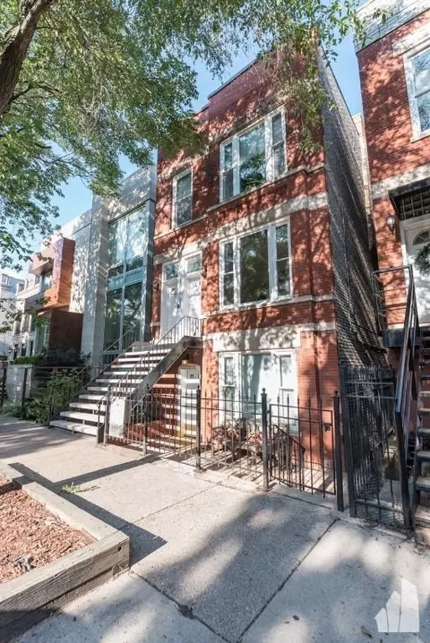 1835 N Winchester Ave #1, Chicago, IL 60622