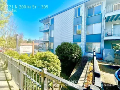 1121 N 200th St #305, Shoreline, WA 98133