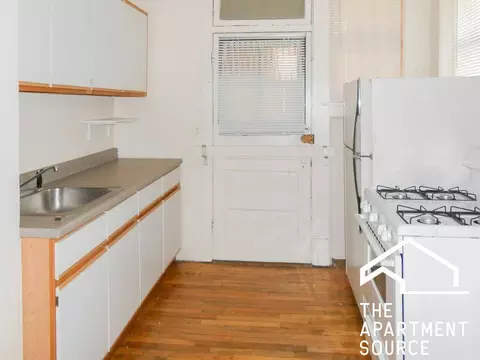 638 W Arlington Pl #53, Chicago, IL 60614