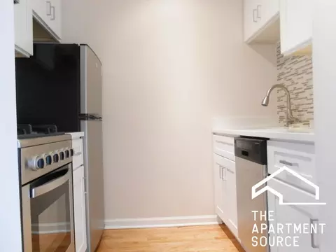 2520 W Leland Ave #B2, Chicago, IL 60625