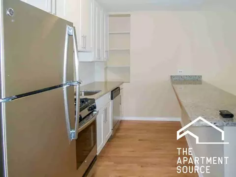 2523 N Lincoln Ave #C2, Chicago, IL 60614