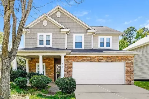 2744 Markham Woods Ct, Charlotte, NC 28214