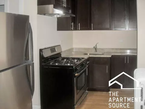 514 W Cornelia Ave #206, Chicago, IL 60657