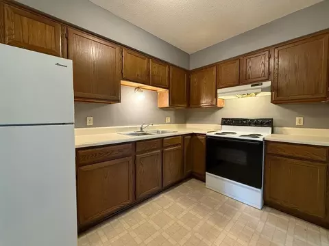 3205 12th Ave, Council Bluffs, IA 51501